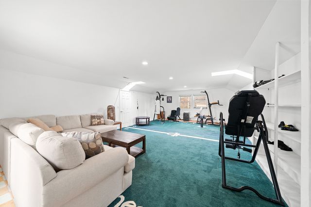 1260 Arrowhead Dr, Crossville, TN 38572