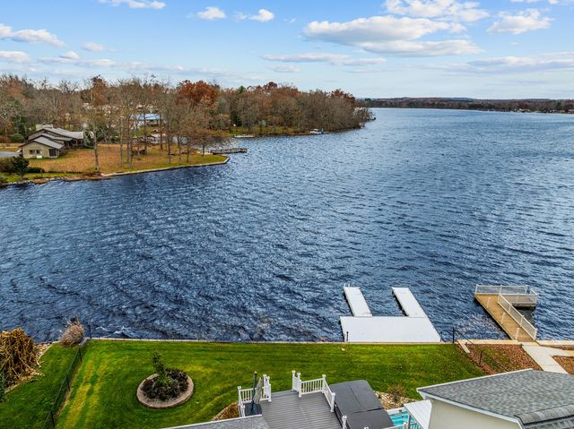 1260 Arrowhead Dr, Crossville, TN 38572