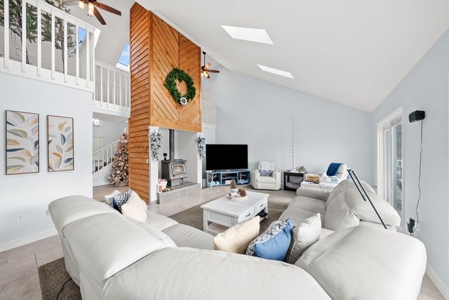 1260 Arrowhead Dr, Crossville, TN 38572