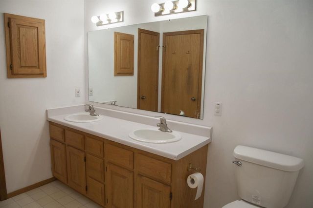 819 Spellman Street, Mount Horeb, WI 53572