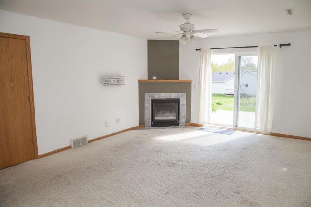 819 Spellman Street, Mount Horeb, WI 53572