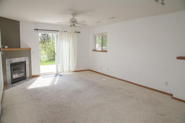 819 Spellman Street, Mount Horeb, WI 53572