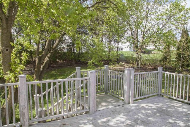 819 Spellman Street, Mount Horeb, WI 53572