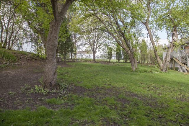 819 Spellman Street, Mount Horeb, WI 53572