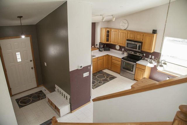 819 Spellman Street, Mount Horeb, WI 53572