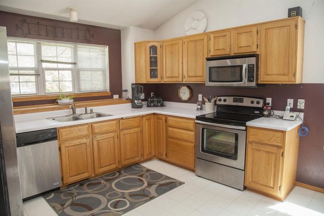 819 Spellman Street, Mount Horeb, WI 53572