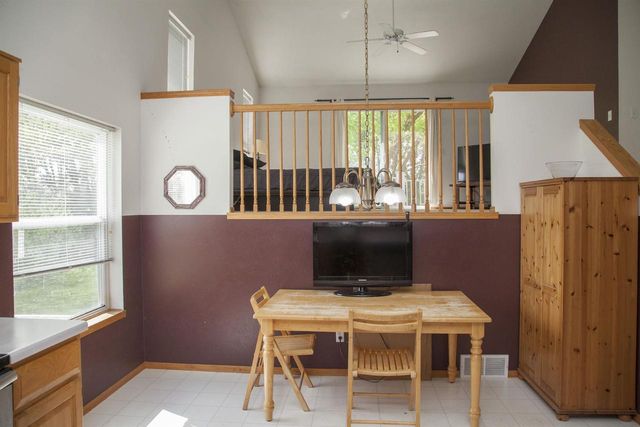 819 Spellman Street, Mount Horeb, WI 53572