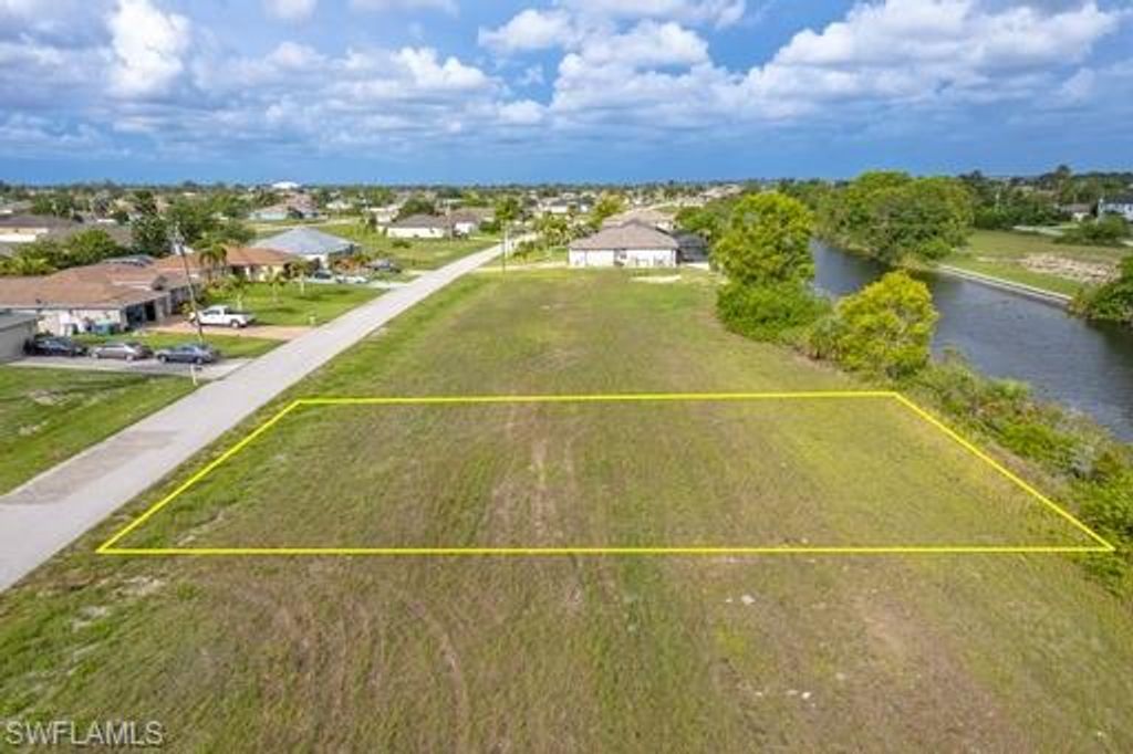 2000 NW 17th TER, CAPE CORAL, FL 33993 — photo 4