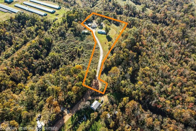 11054 Phillips Creek Road, Lowell, AR 72745