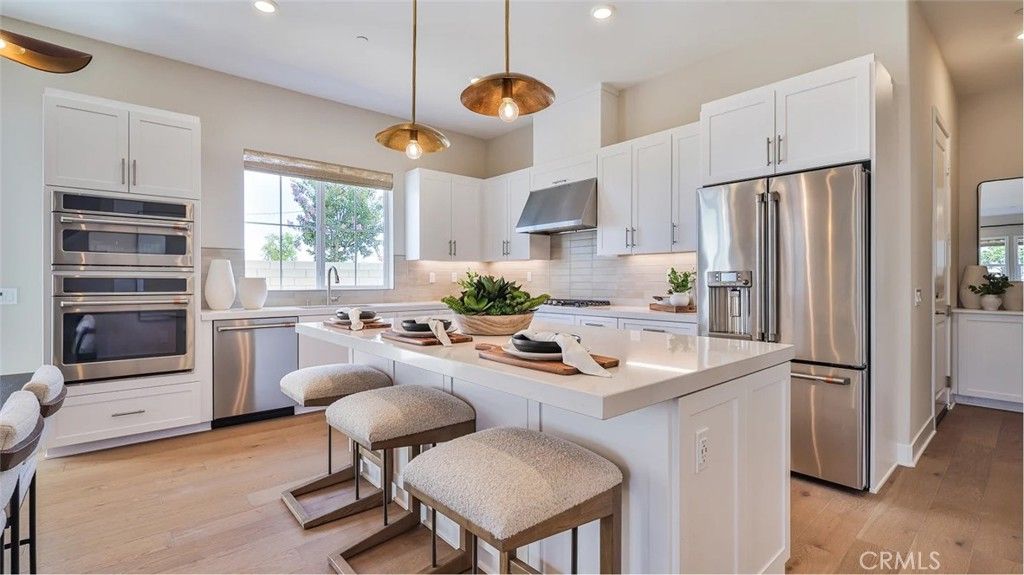 27469 Red Alder Lane, Valencia, CA 91381