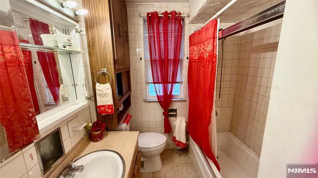 58 Bloomingdale Avenue, Garfield, NJ 07026