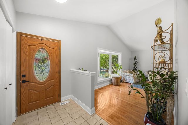 307 TERRY Lane, Bloomingdale, IL 60108