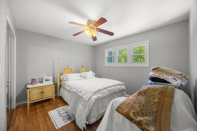307 TERRY Lane, Bloomingdale, IL 60108