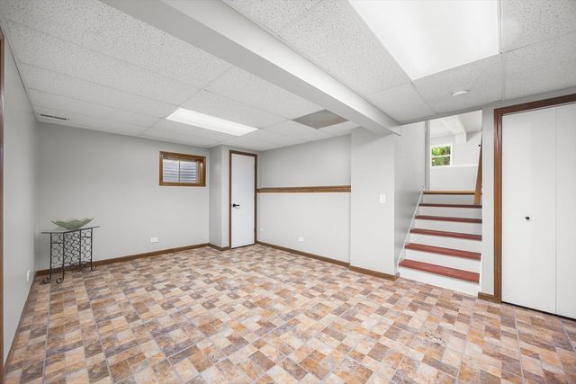 307 TERRY Lane, Bloomingdale, IL 60108