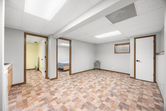 307 TERRY Lane, Bloomingdale, IL 60108