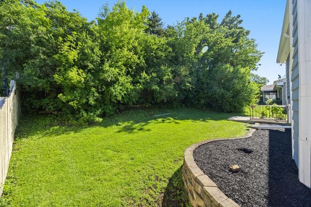 307 TERRY Lane, Bloomingdale, IL 60108