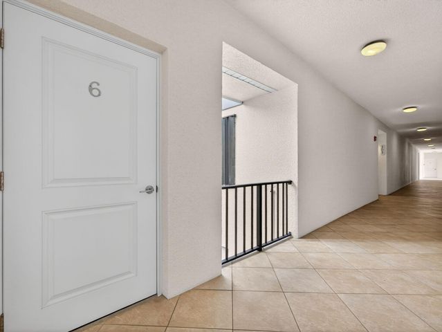 1660 Twelve Oaks Way 303, North Palm Beach, FL 33408