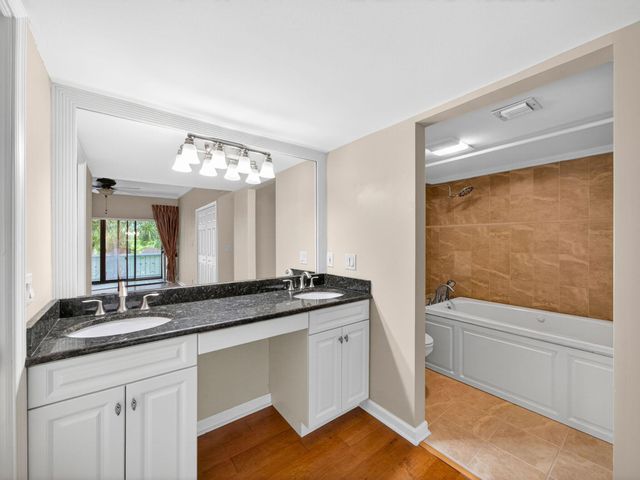 1660 Twelve Oaks Way 303, North Palm Beach, FL 33408