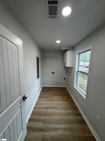 108 Oaklawn Drive, Laurens, SC 29360