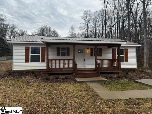 108 Oaklawn Drive, Laurens, SC 29360