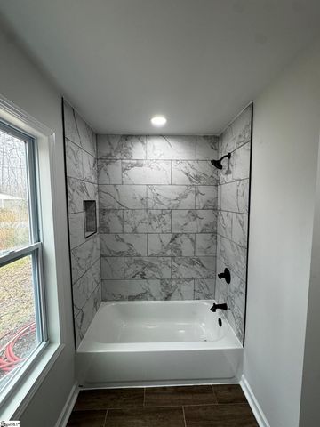 108 Oaklawn Drive, Laurens, SC 29360