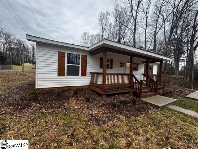 108 Oaklawn Drive, Laurens, SC 29360