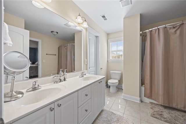 740 Clemmons Crossing Court, Clemmons, NC 27012