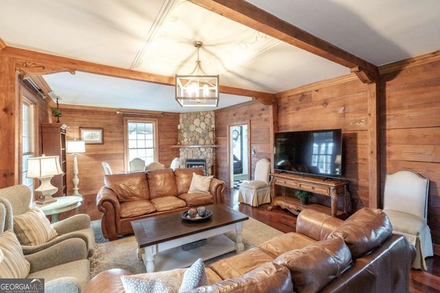 7527 Highway 326, Commerce, GA 30530