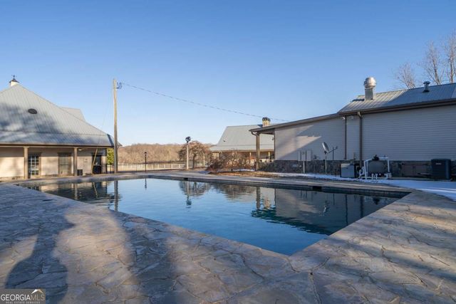 7527 Highway 326, Commerce, GA 30530