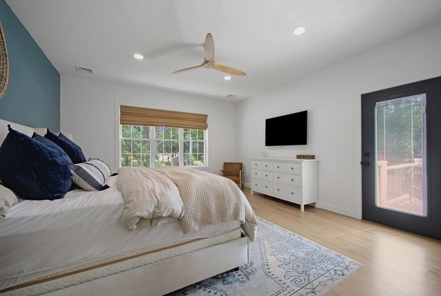 18 Willis Ave, Seekonk, MA 02771
