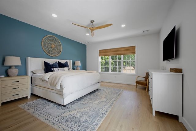 18 Willis Ave, Seekonk, MA 02771