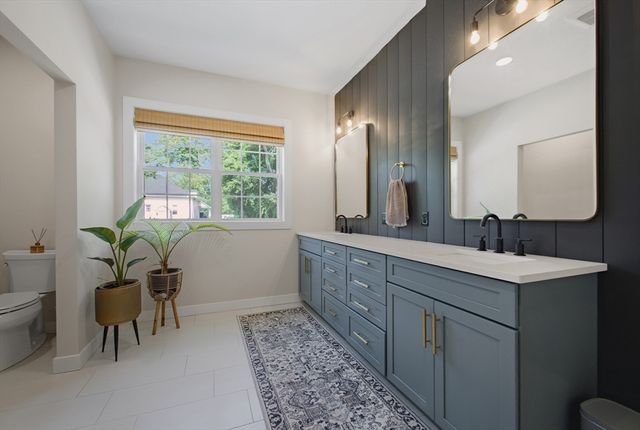 18 Willis Ave, Seekonk, MA 02771