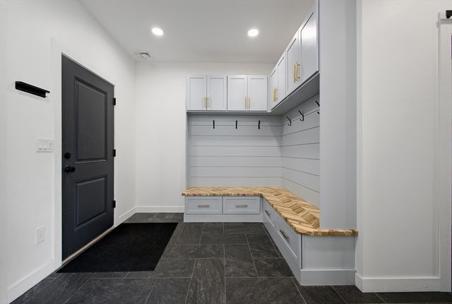 18 Willis Ave, Seekonk, MA 02771