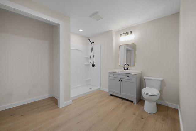 18 Willis Ave, Seekonk, MA 02771