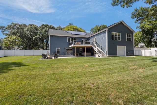 18 Willis Ave, Seekonk, MA 02771