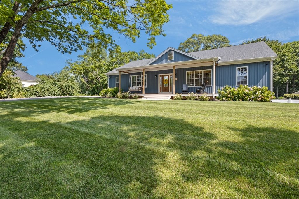 18 Willis Ave, Seekonk, MA 02771
