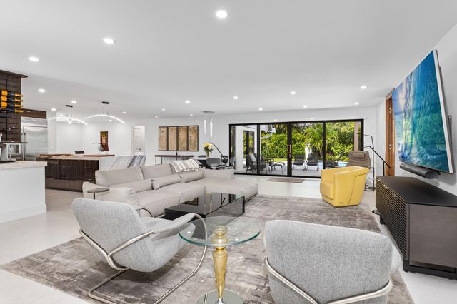 843 NE Mulberry Drive, Boca Raton, FL 33487