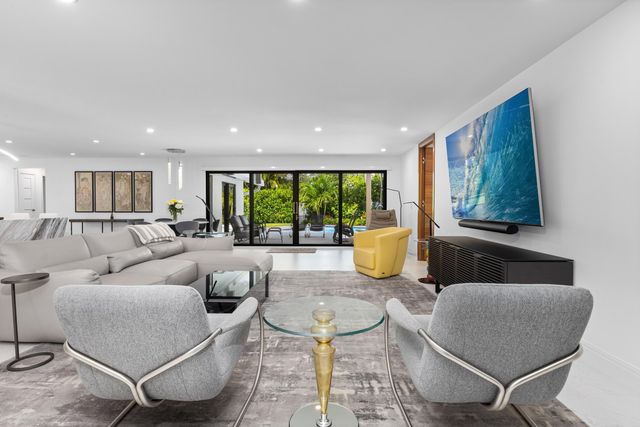 843 NE Mulberry Drive, Boca Raton, FL 33487