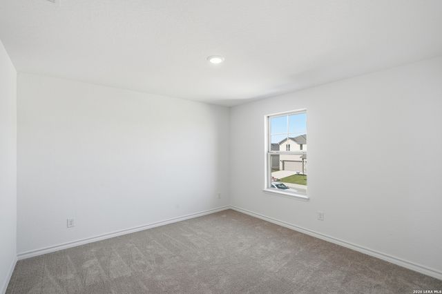 434 Nightingale Avenue, Marion, TX 78124