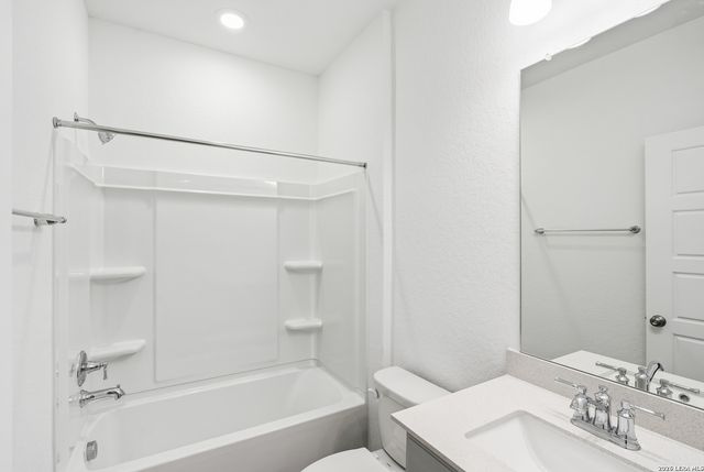 434 Nightingale Avenue, Marion, TX 78124