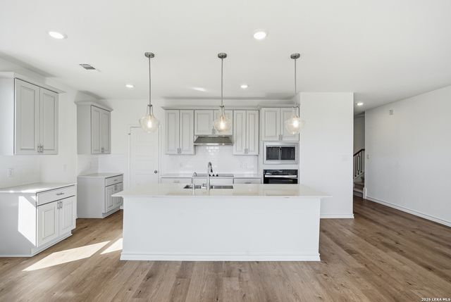 434 Nightingale Avenue, Marion, TX 78124