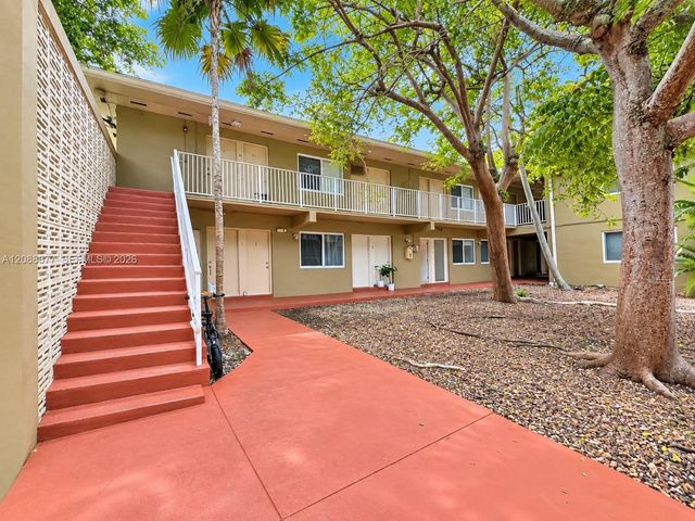 6310 SW 79th Street 3, South Miami, FL 33143