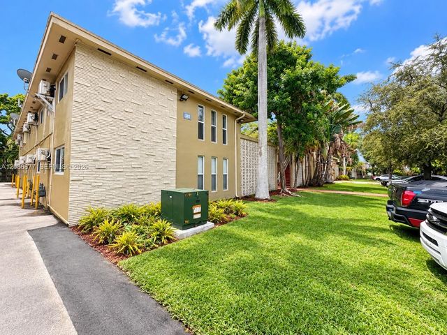6310 SW 79th Street 3, South Miami, FL 33143