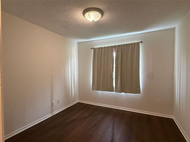 10519 Kirkglen Drive, Houston, TX 77089