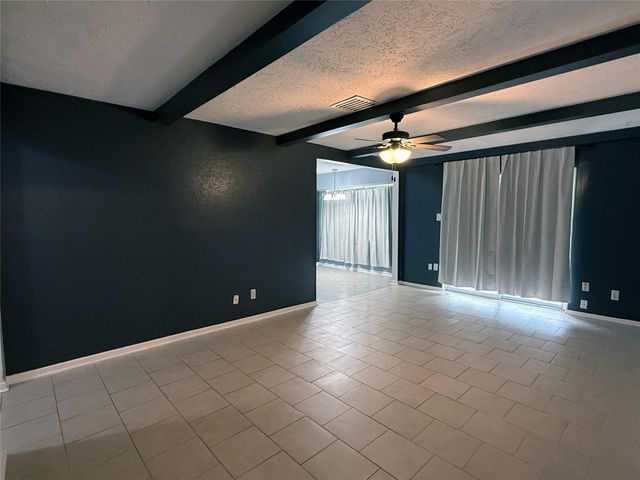 10519 Kirkglen Drive, Houston, TX 77089