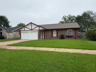 10519 Kirkglen Drive, Houston, TX 77089