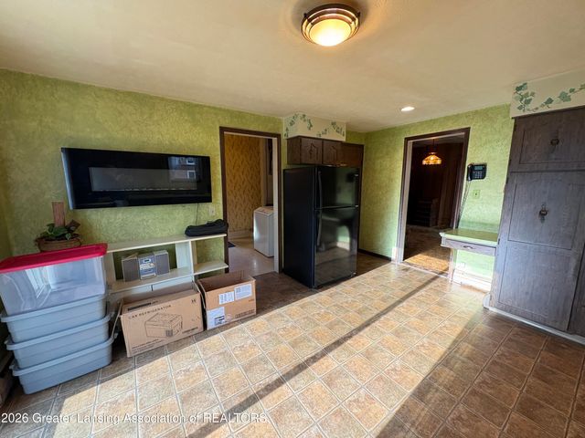 645 N Cochran Avenue, Charlotte, MI 48813