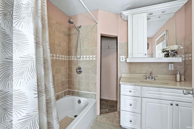 818 E Rudisill Boulevard, Fort Wayne, IN 46806