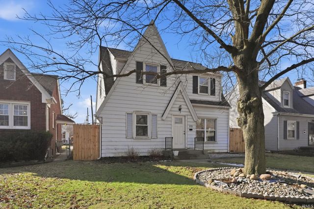 818 E Rudisill Boulevard, Fort Wayne, IN 46806