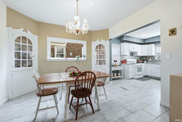 818 E Rudisill Boulevard, Fort Wayne, IN 46806